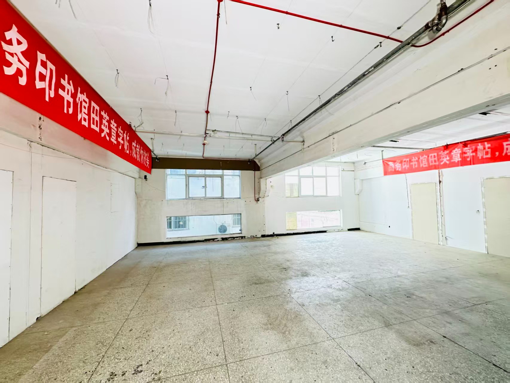 涧东南路建议再强化“人工智能算力中心、AI应用孵化、数字经济示范园”等产业概念，会更符合产业园招商语言_COPY
